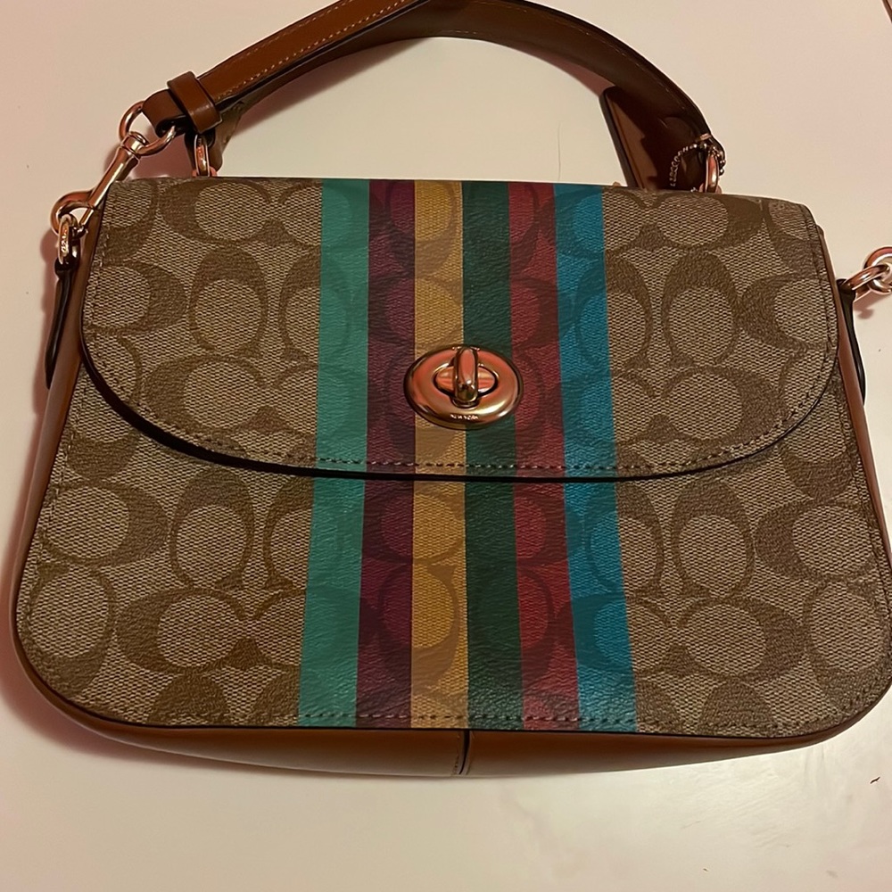 Bag. Barely used. In excellent condition.